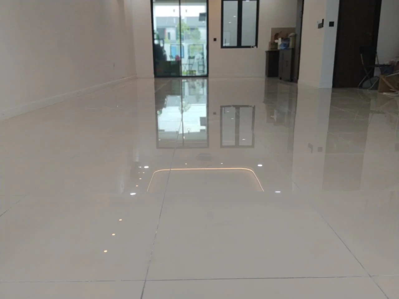 Light Tile Floor Sliding Doors Mirror