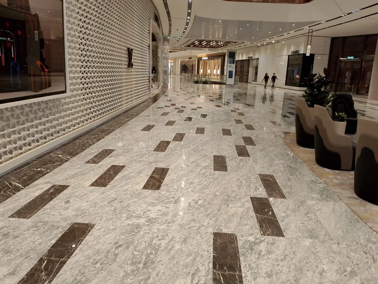 Luxury Mall Grey Marble Floor Lv Chanel