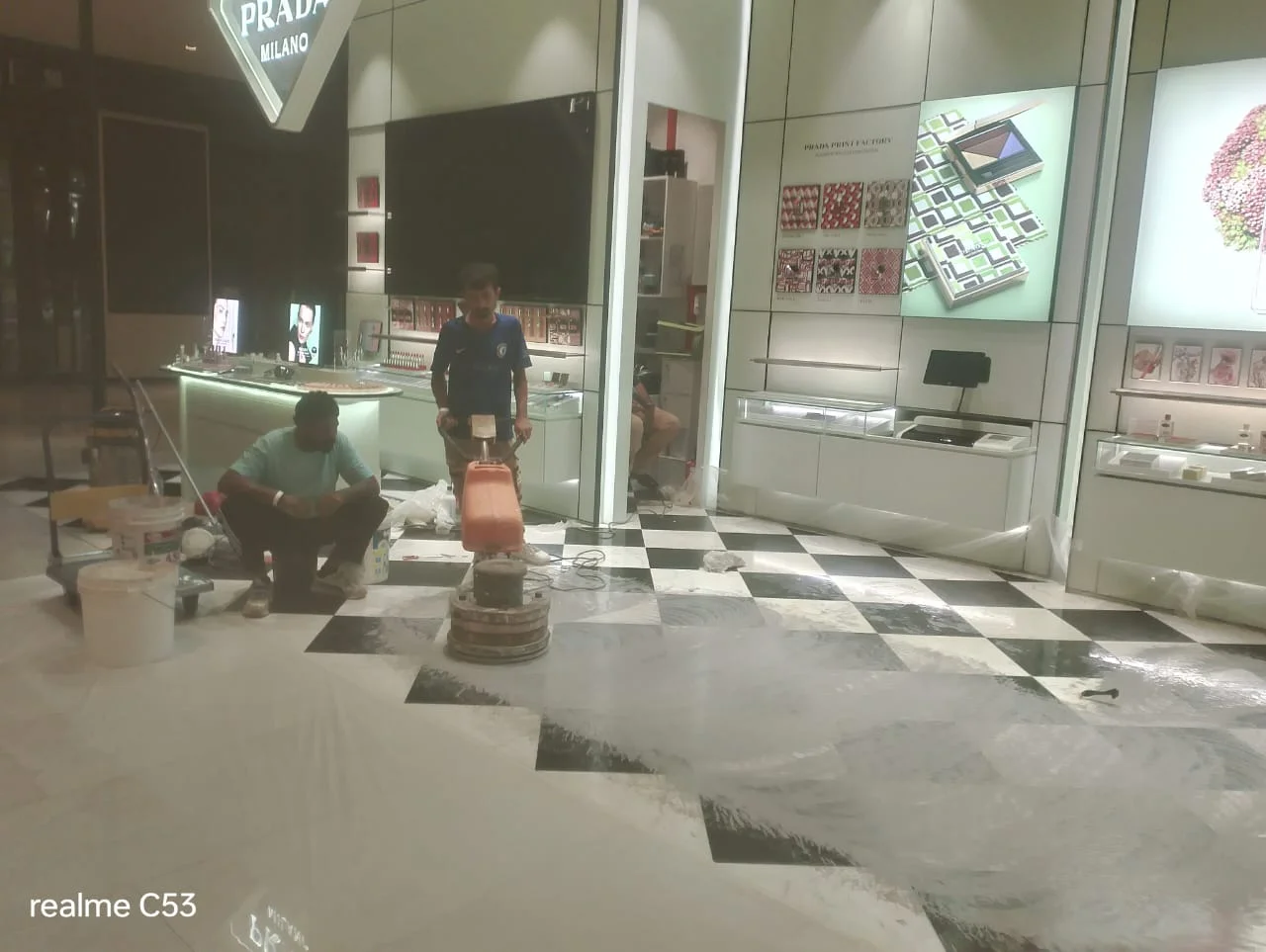 Luxury Retail Marble Floor Polishing Service