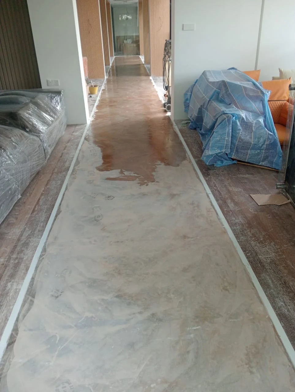 Red Marble Hallway Polishing Slurry